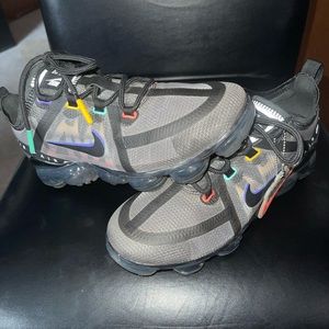 2019
Air VaporMax 2019 SE 'Black Multi